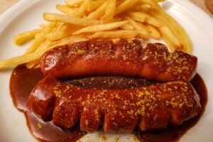 piatto di Currywurst